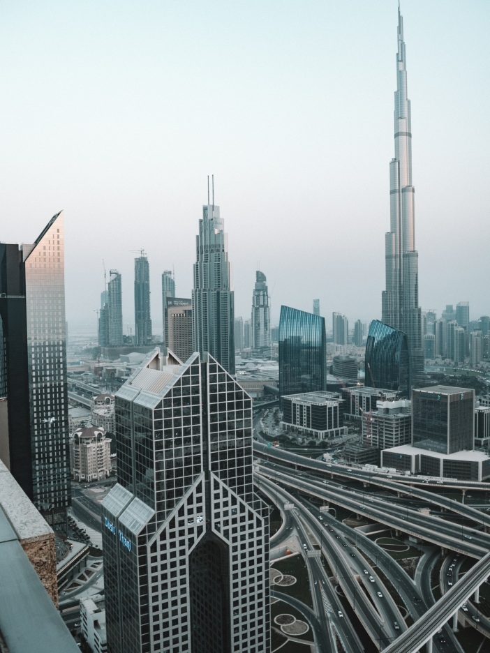 alex-azabache-cqBOkLC6Q58-unsplash-min